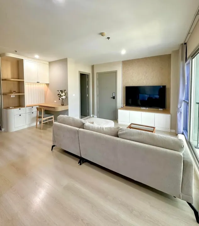Property photos for Life Ratchadapisek