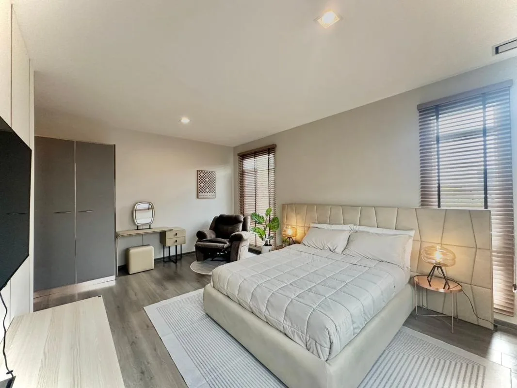 Property photos for Mantana 2 Bangna Km.7