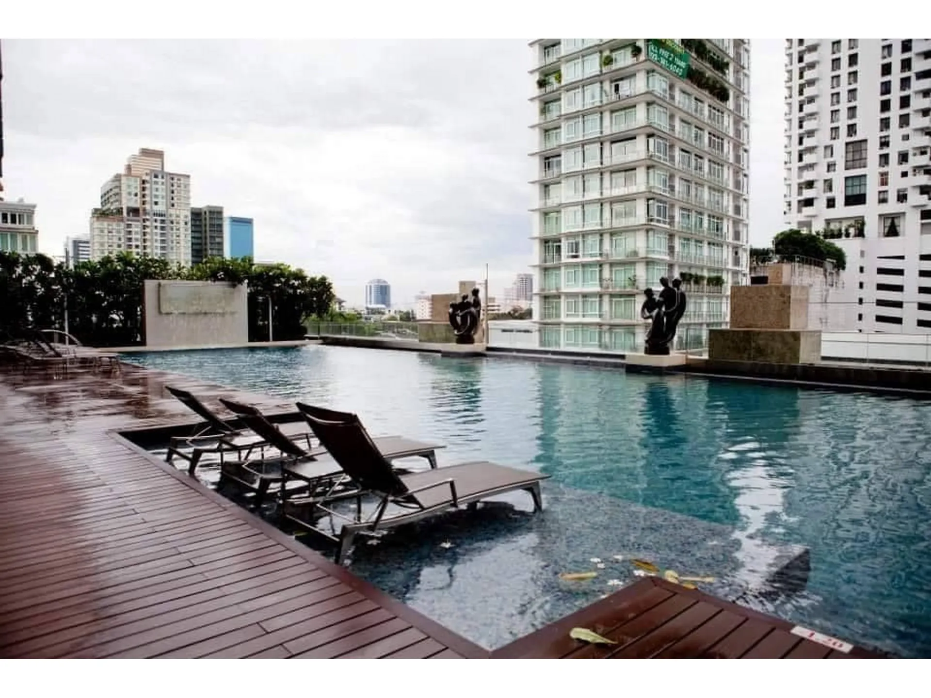 Property photos for Ivy Thonglor