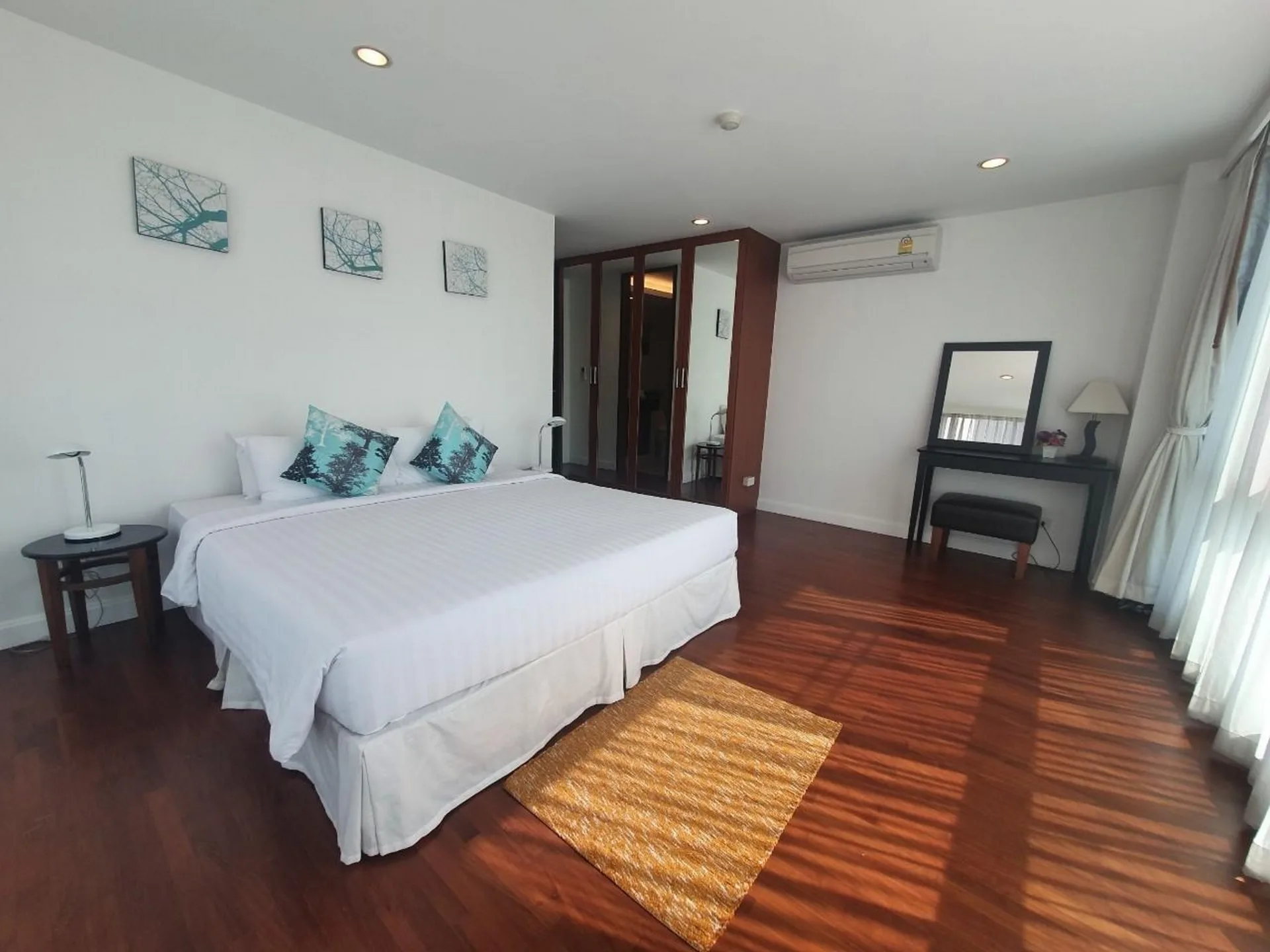 Property photos for Sathorn Gallery Residences