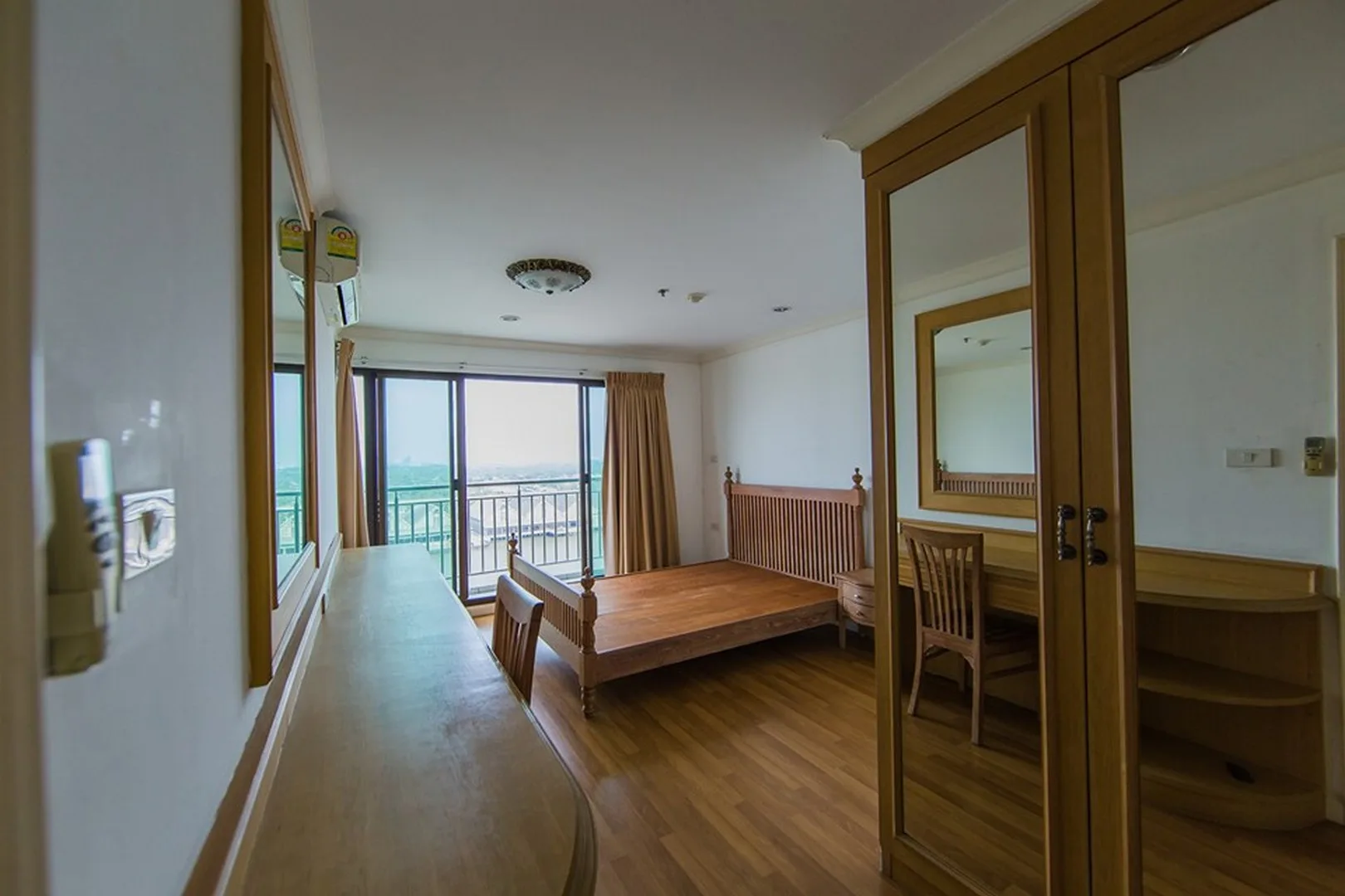 Property photos for Lumpini Place Narathiwas - Chaopraya