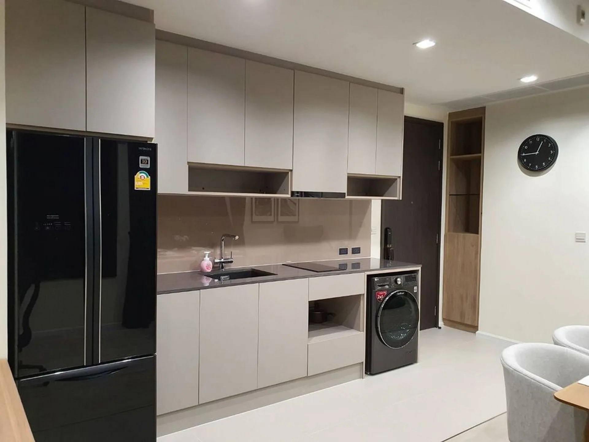 Property photos for Edge Sukhumvit 23