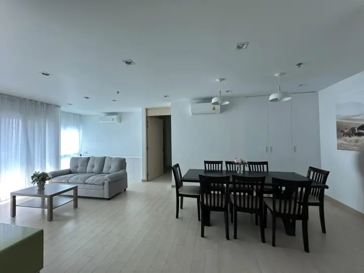 Property photos for Silom Suite