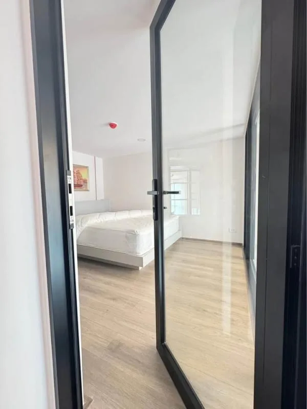 Property photos for Knightsbridge Space Rama 4