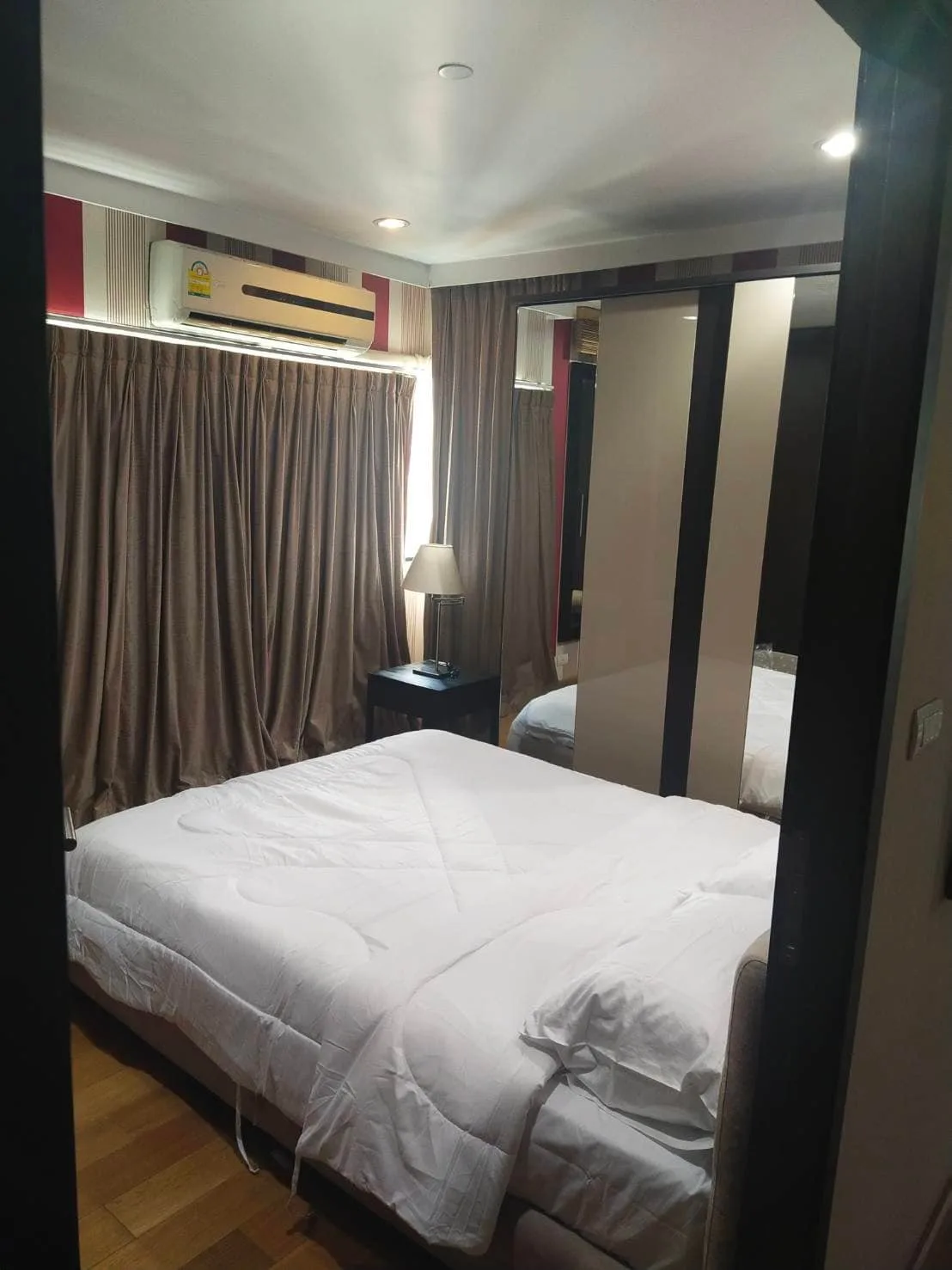Property photos for Sathorn Gardens