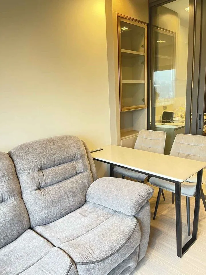 Property photos for Life Asoke Hype