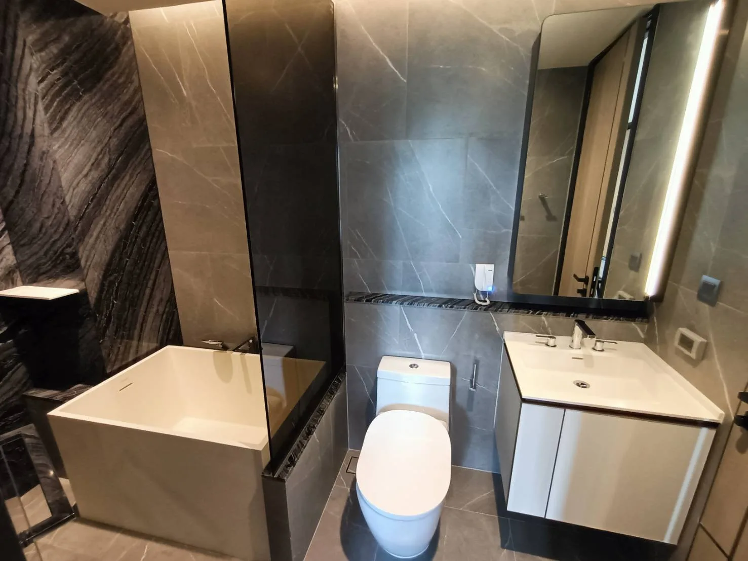 Property photos for The Reserve Sukhumvit 61