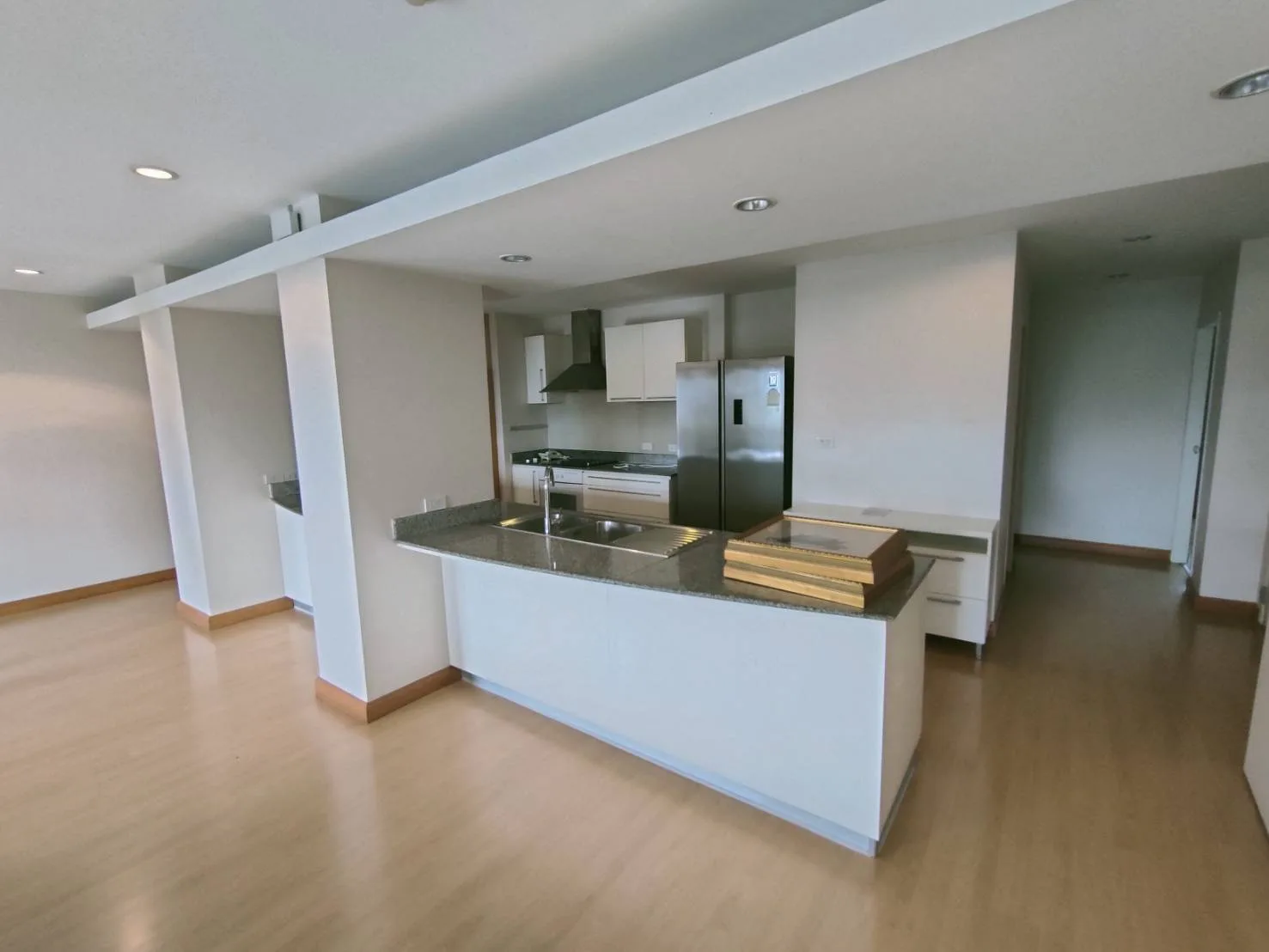 Property photos for Park View Mansion