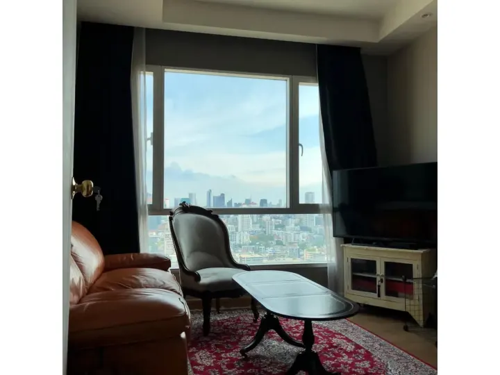 Property photos for Thru Thonglor