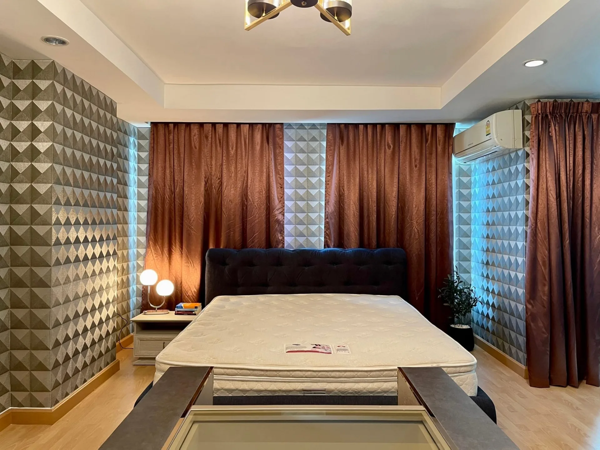 Property photos for Symphony Sukhumvit