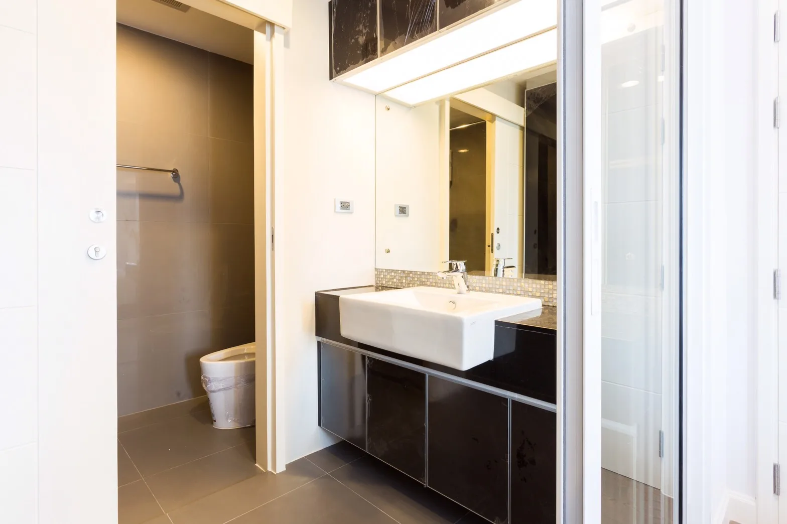 Property photos for The Crest Sukhumvit 34