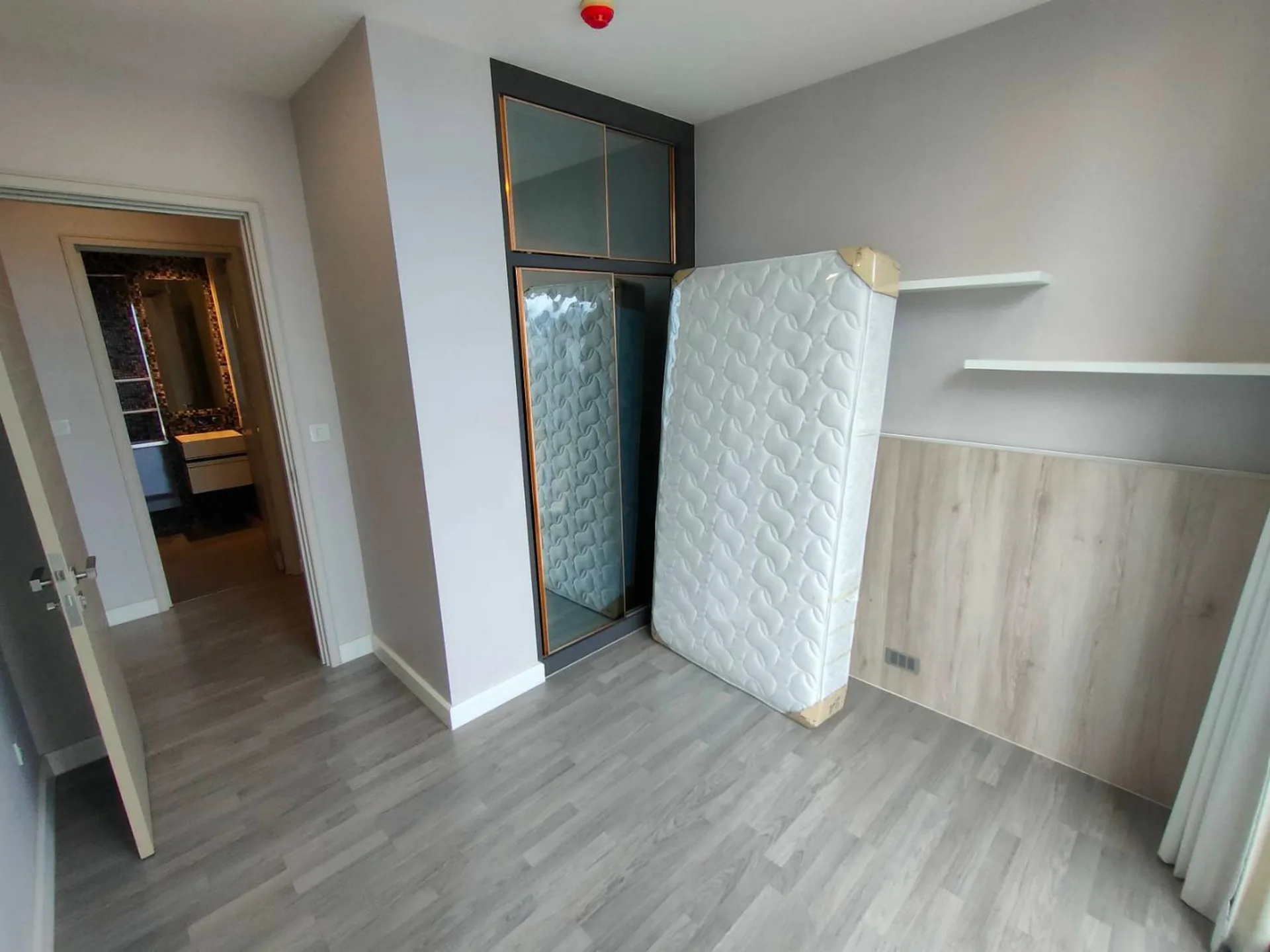 Property photos for The room Sathorn - TanonPun