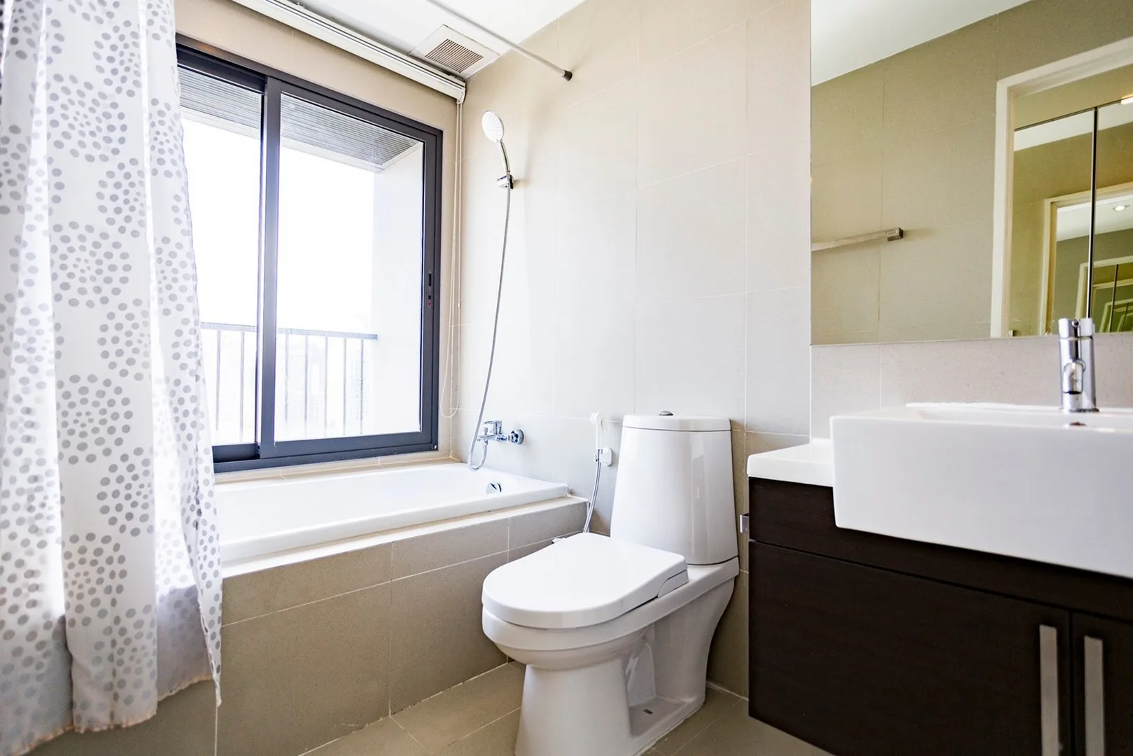 Property photos for Noble Remix