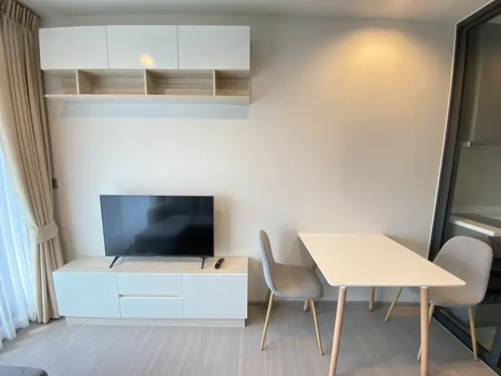Property photos for Life Asoke Hype