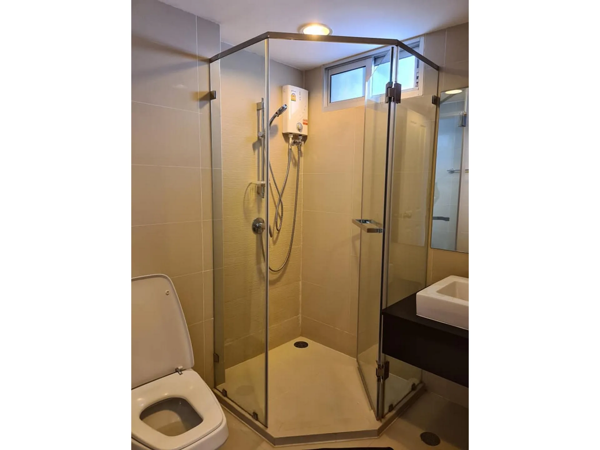 Property photos for Belle Grand Rama 9