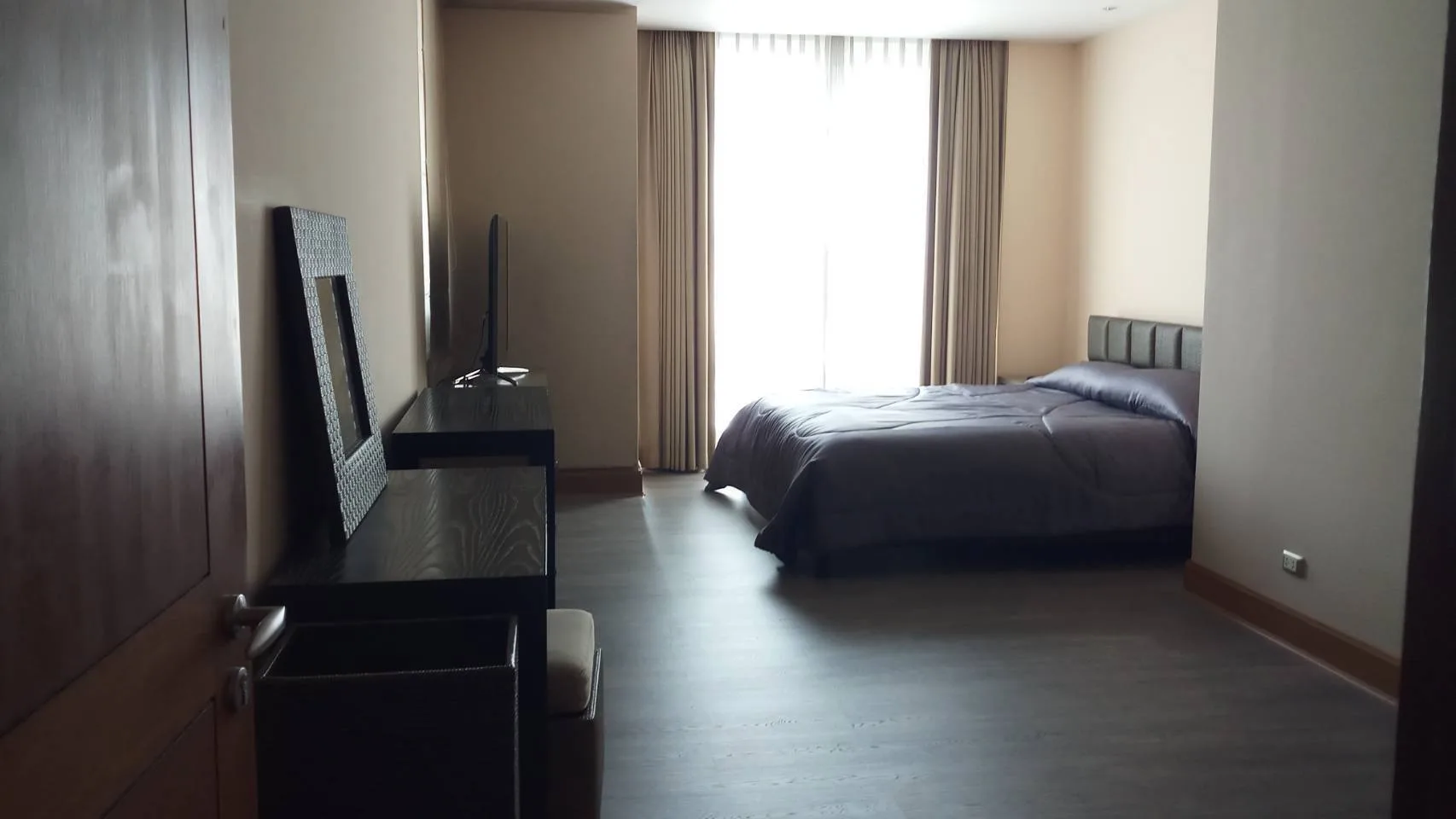 Property photos for Sky Villas Sathorn