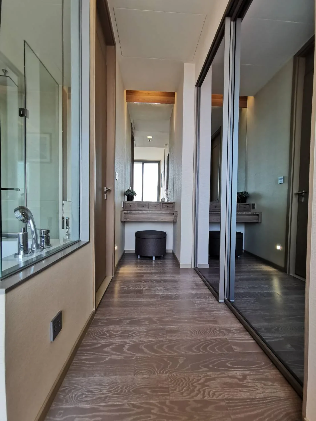 Property photos for The Esse Asoke