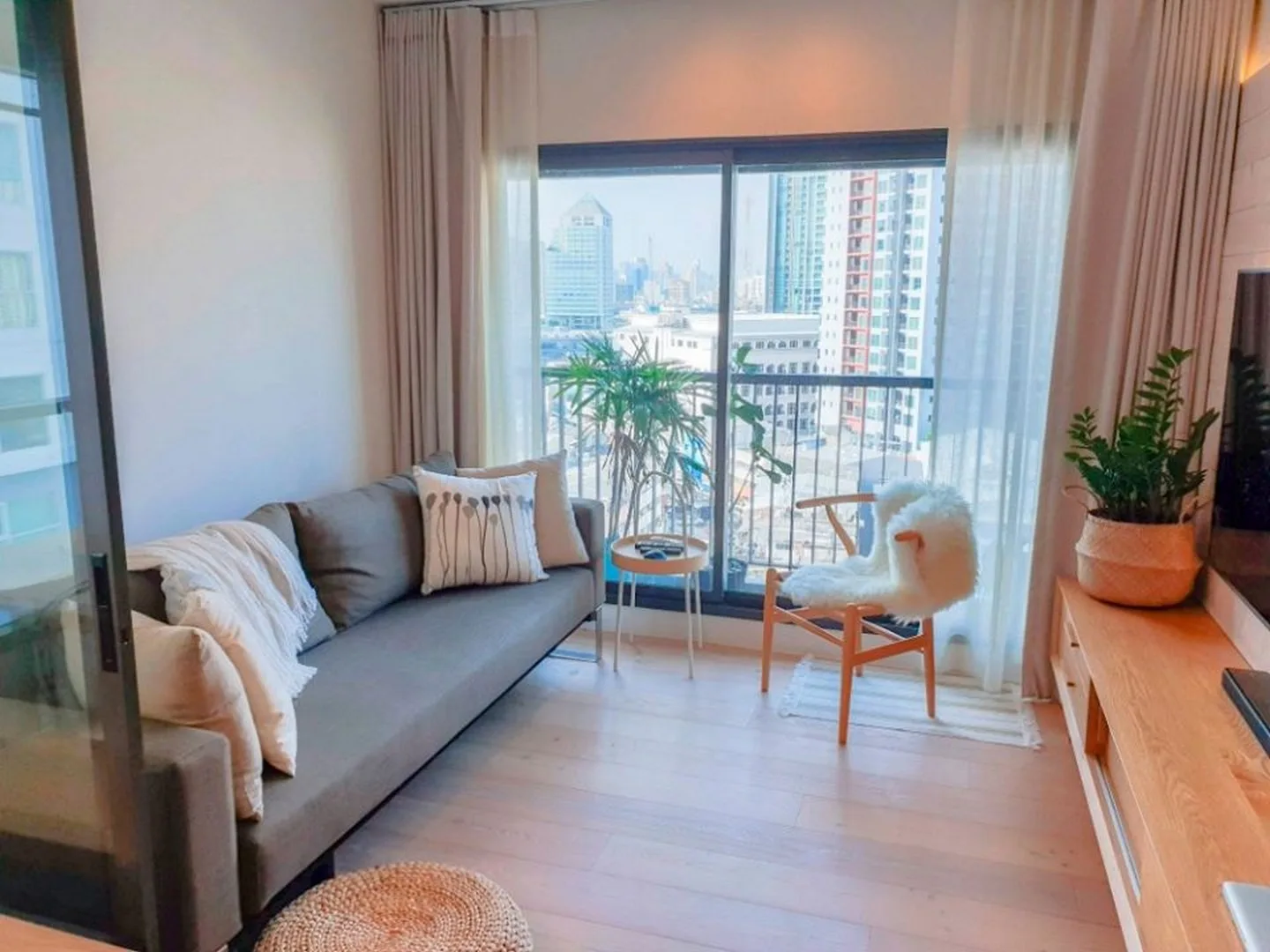 Property photos for Life Sukhumvit 48