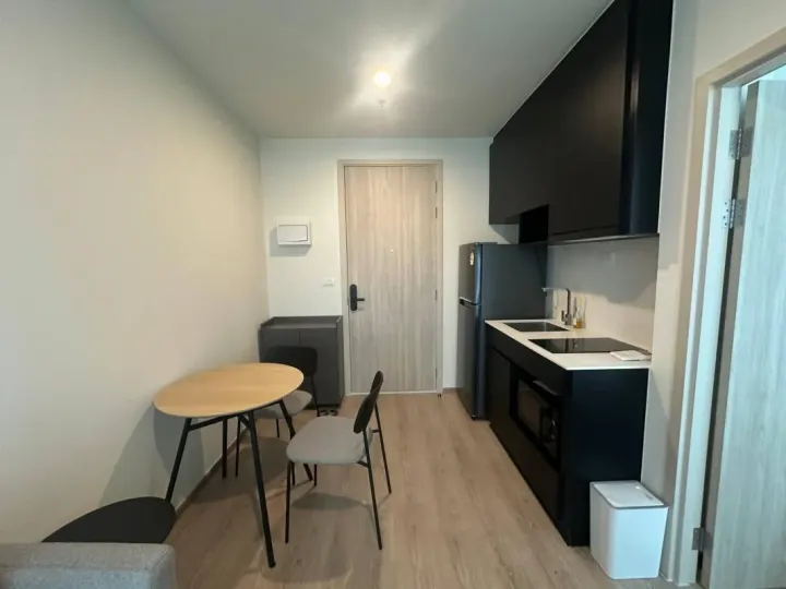 Property photos for Nue District R9
