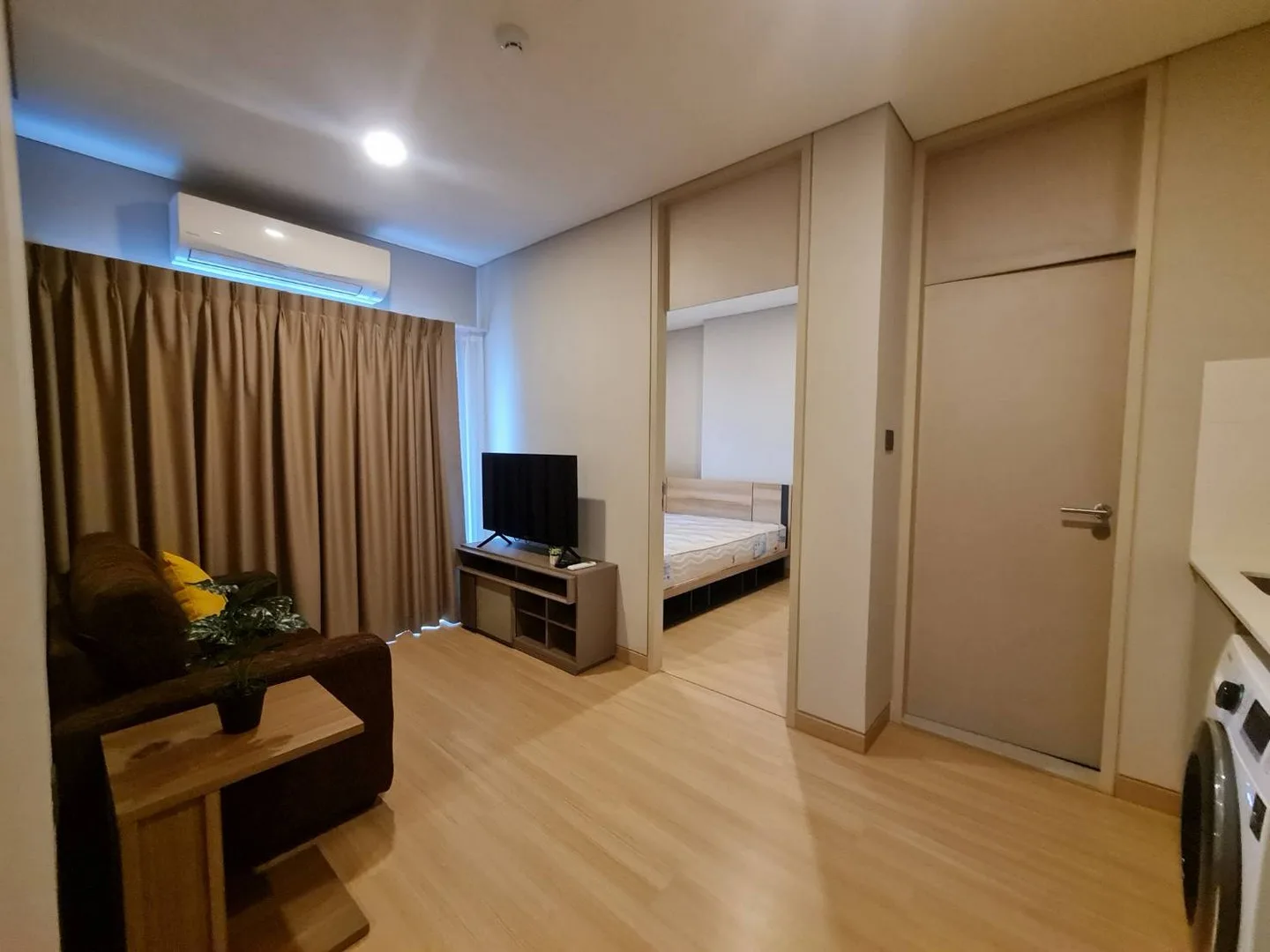 Property photos for Lumpini Suite Phetchaburi - Makkasan