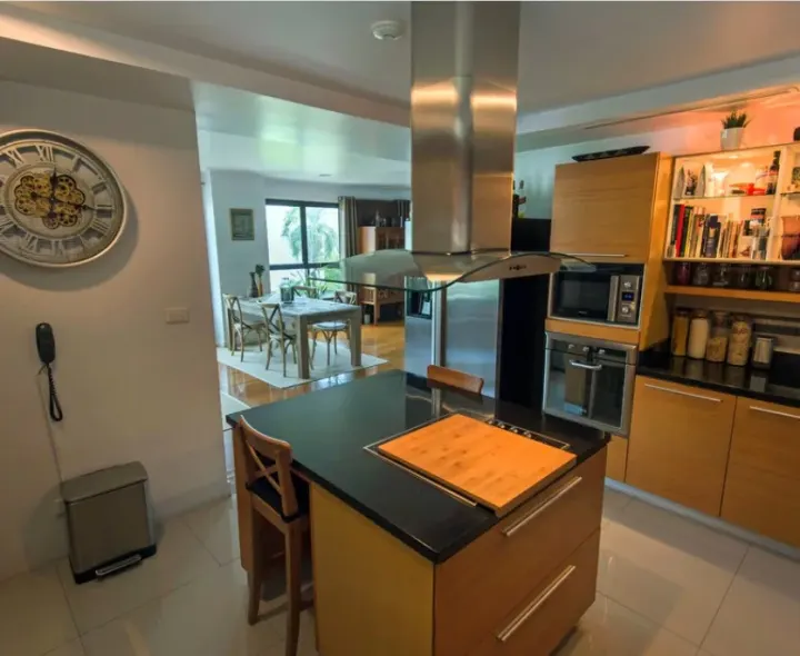 Property photos for The Lanai Sathorn