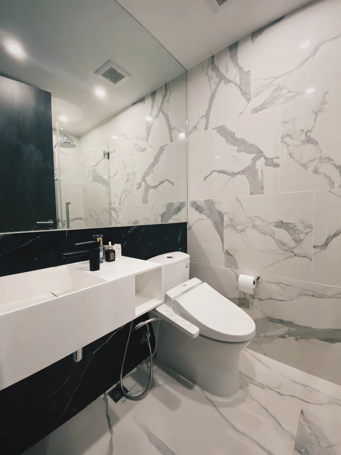 Property photos for 168 Sukhumvit 36