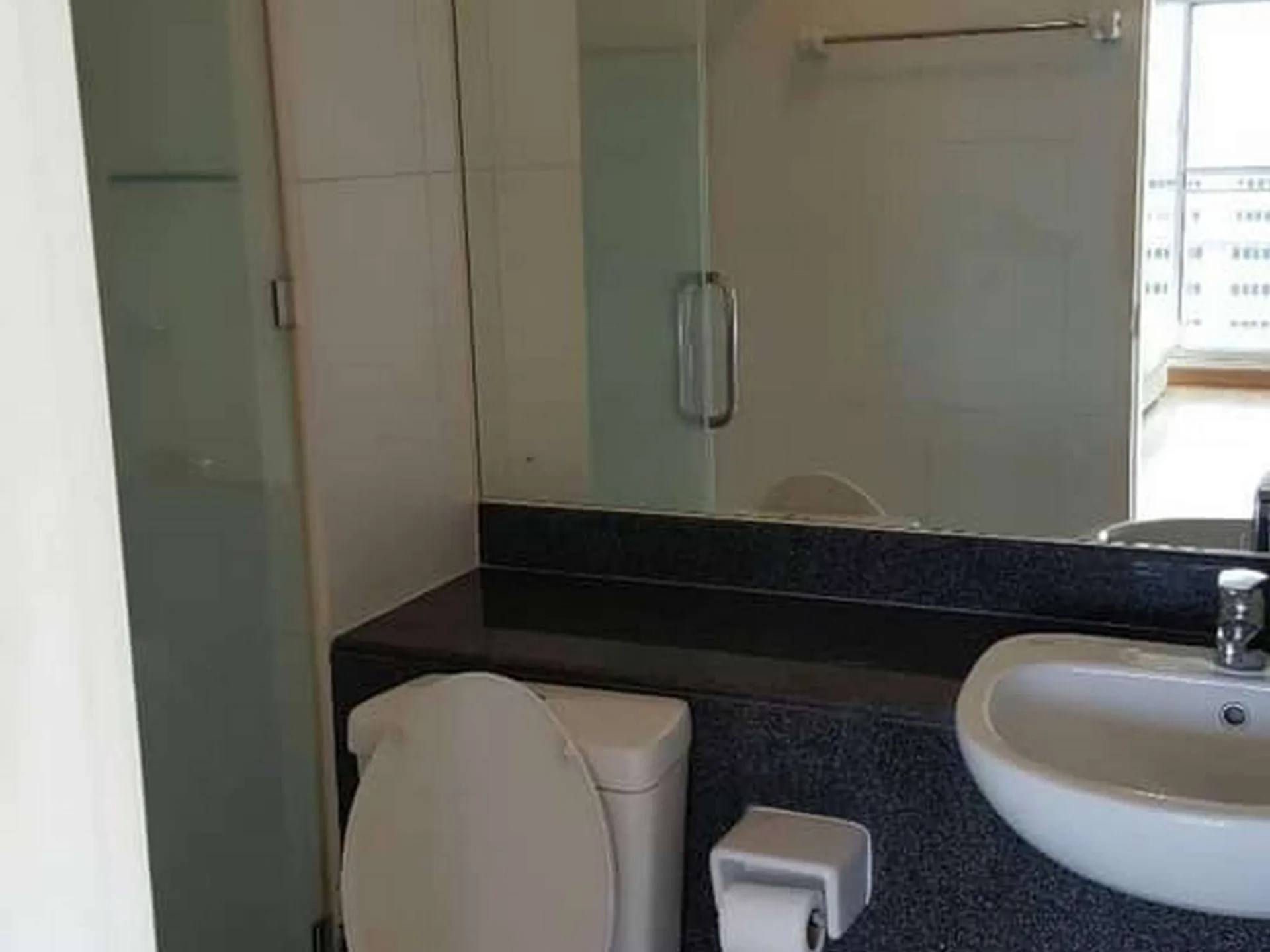 Property photos for The Parkland Taksin - Thapra