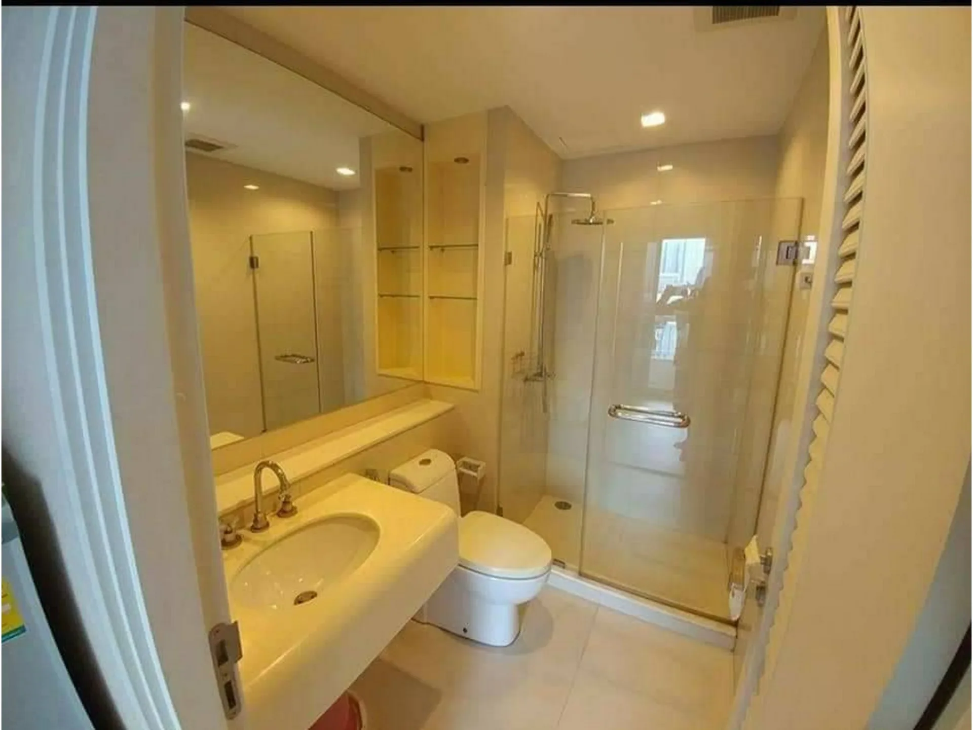 Property photos for Ivy Sathorn 10