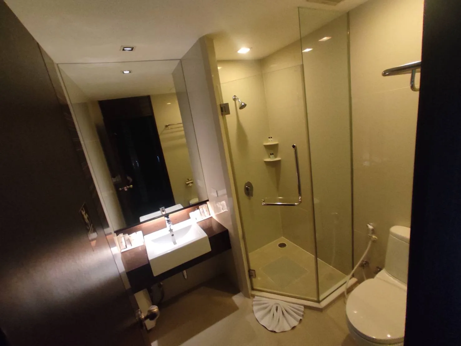 Property photos for Jasmine Grande Residence