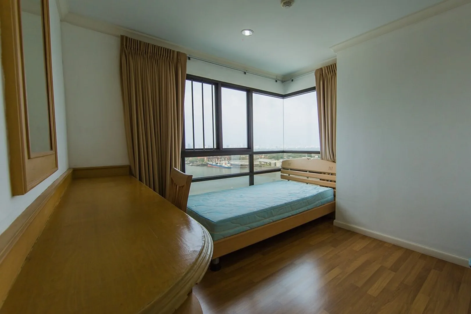 Property photos for Lumpini Place Narathiwas - Chaopraya