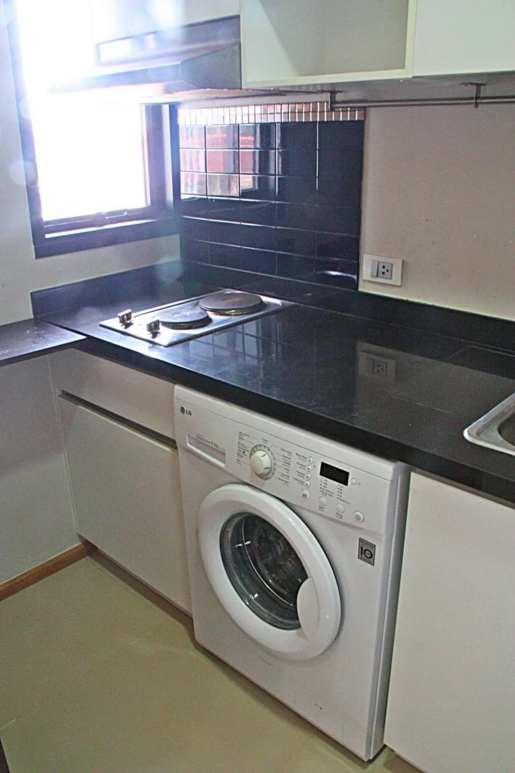 Property photos for The Tempo Phaholyothin