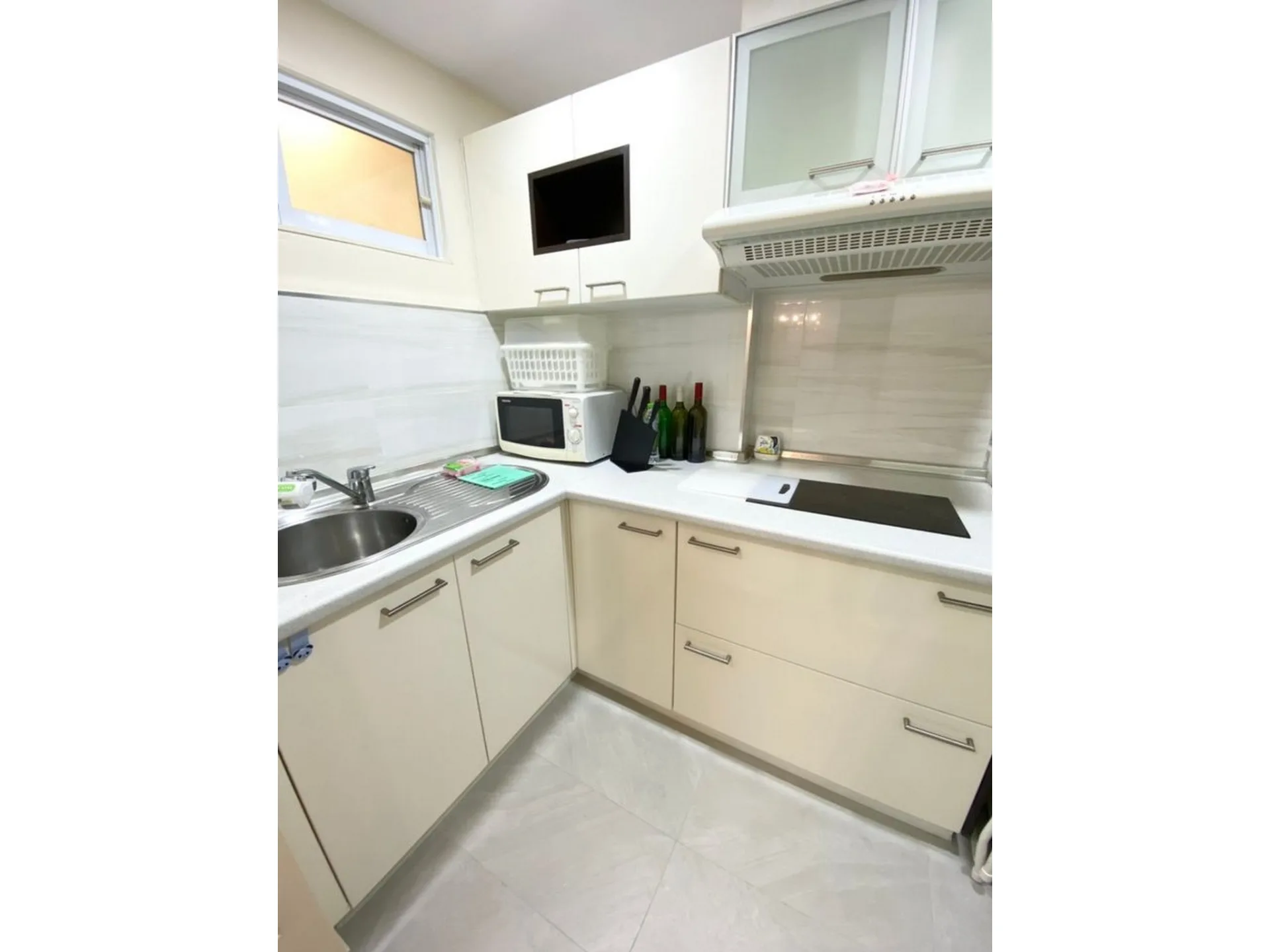 Property photos for Lumpini Suite Sukhumvit 41