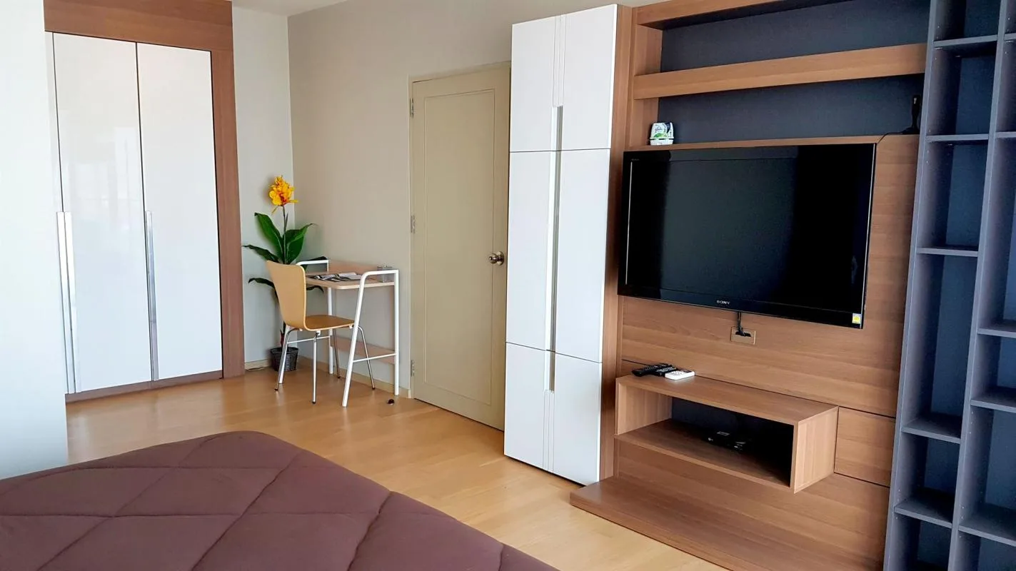 Property photos for Noble Reveal
