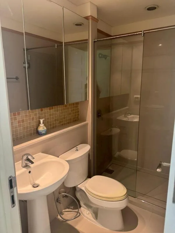 Property photos for Aguston Sukhumvit 22