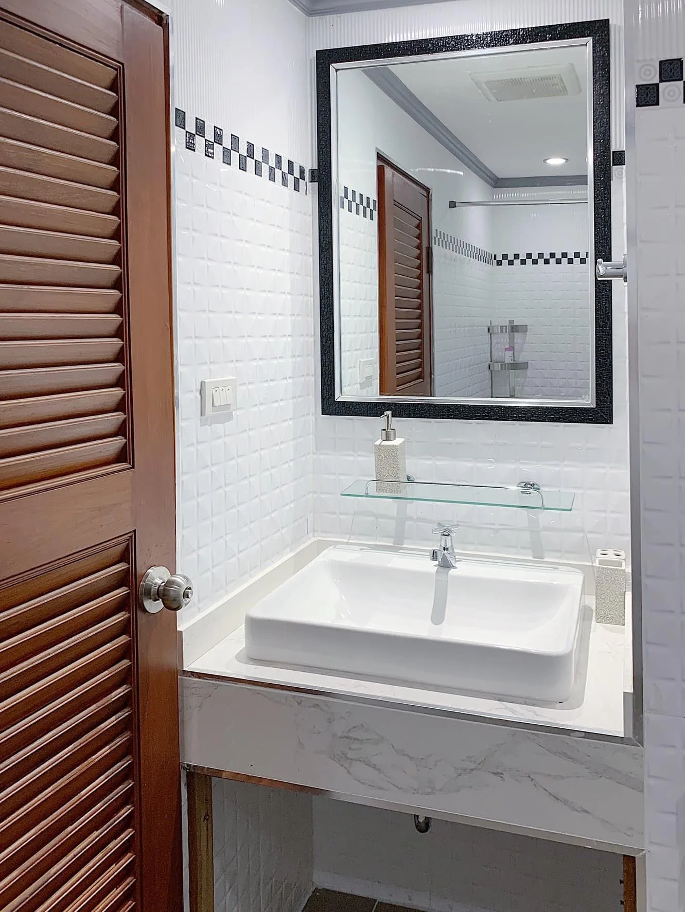 Property photos for Saranjai Mansion