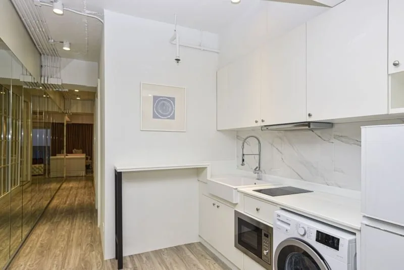 Property photos for State Tower