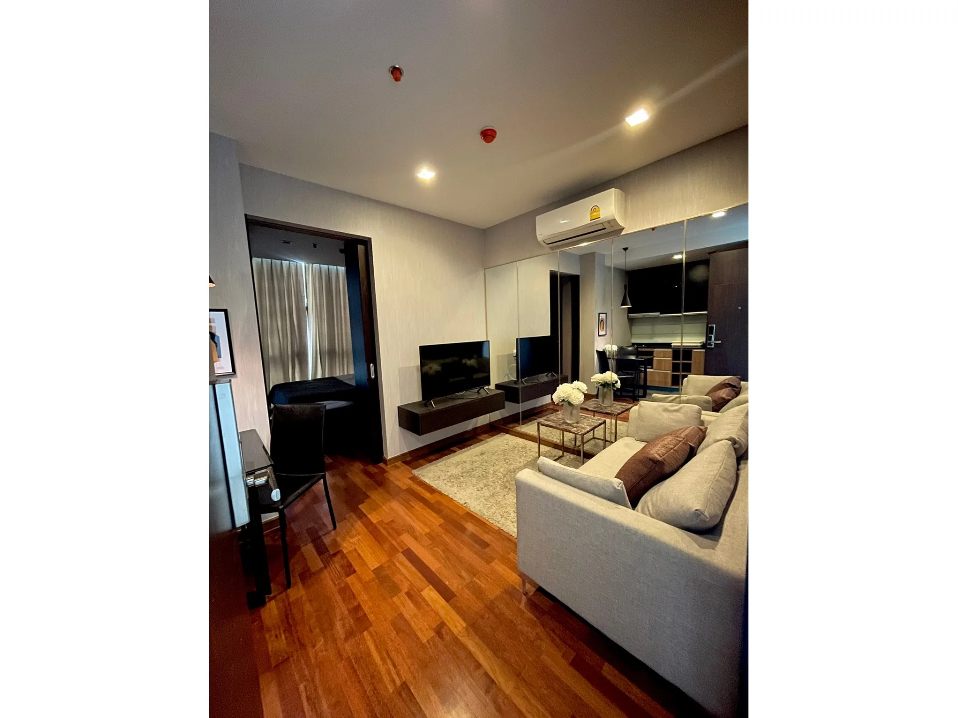 Property photos for Wish Signature  Midtown Siam