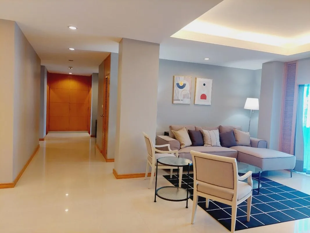 Property photos for Esmeralda Apartments