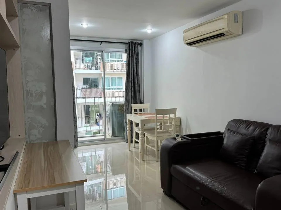 Property photos for The Clover Thonglor