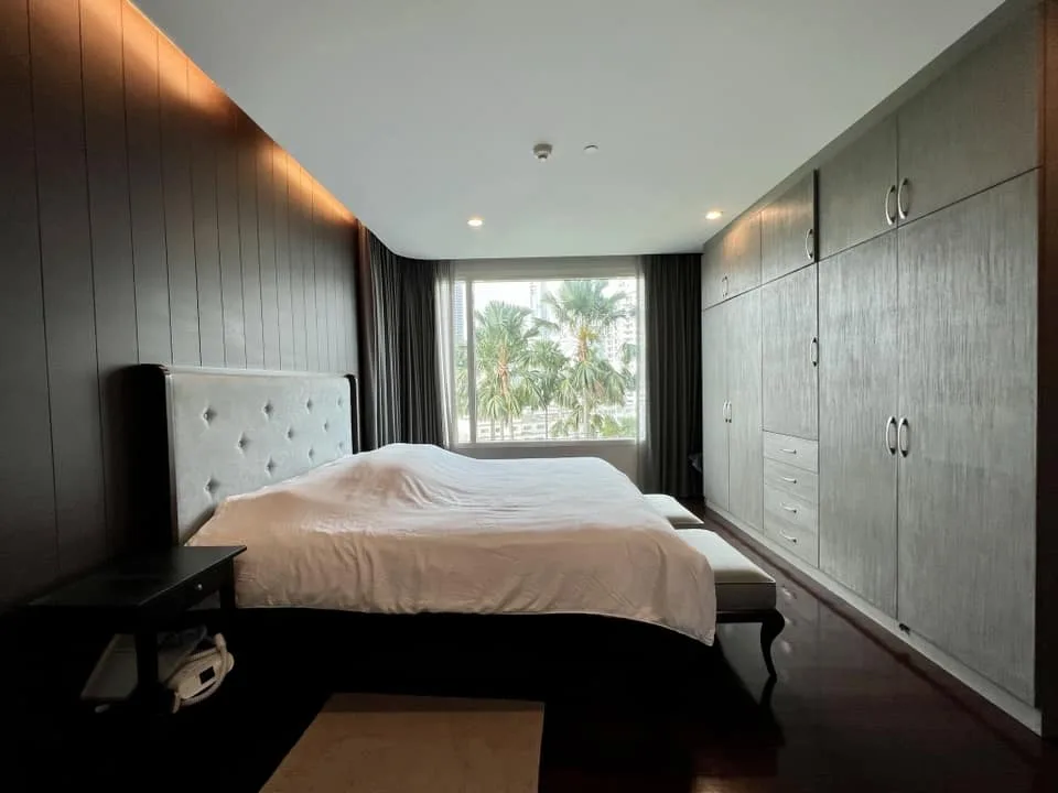 Property photos for Watermark Chaophraya