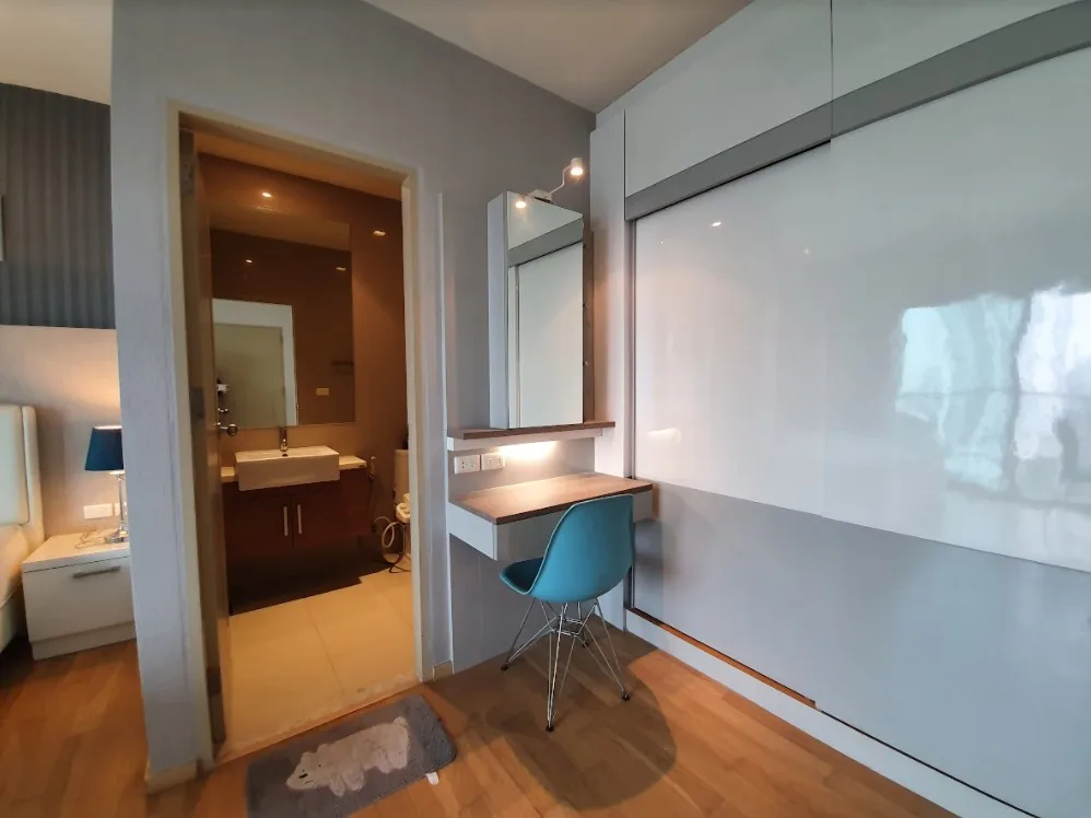 Property photos for Noble Reveal