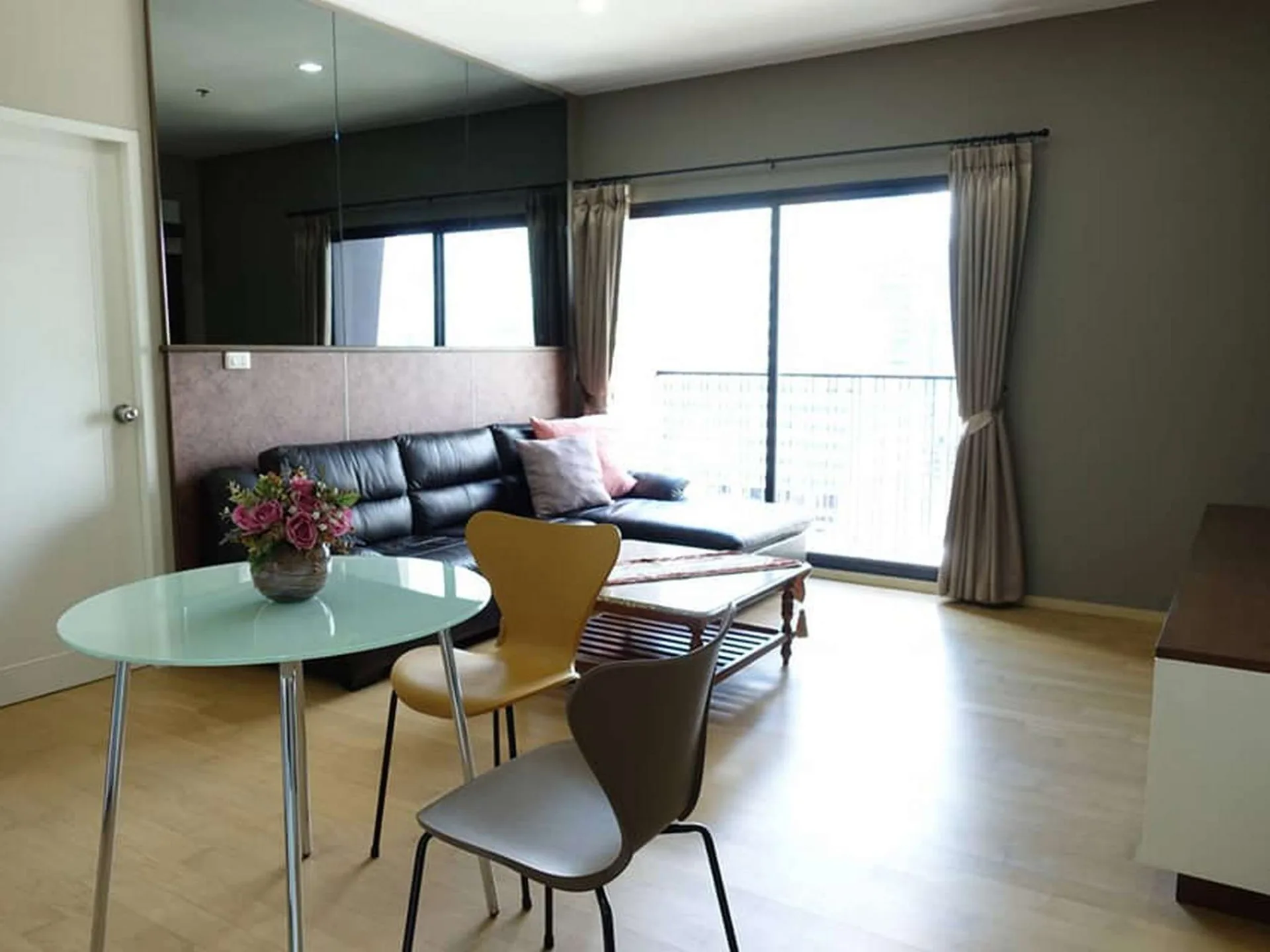 Property photos for Noble Reveal