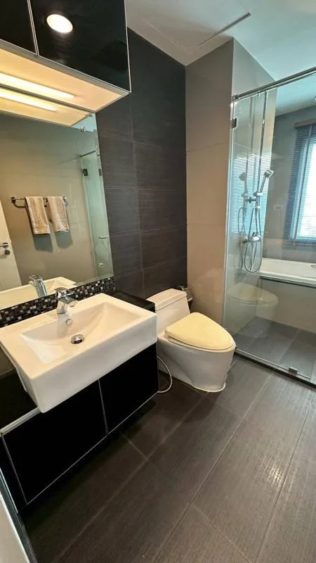 Property photos for The Crest Sukhumvit 34