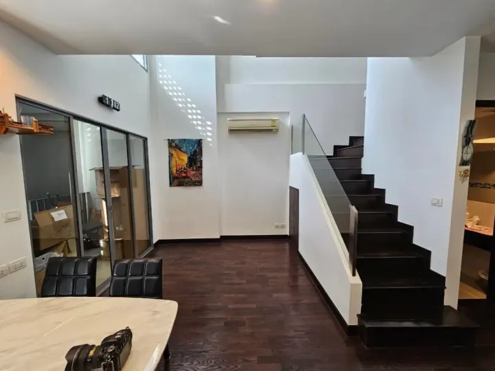 Property photos for Ideo Q Phayathai