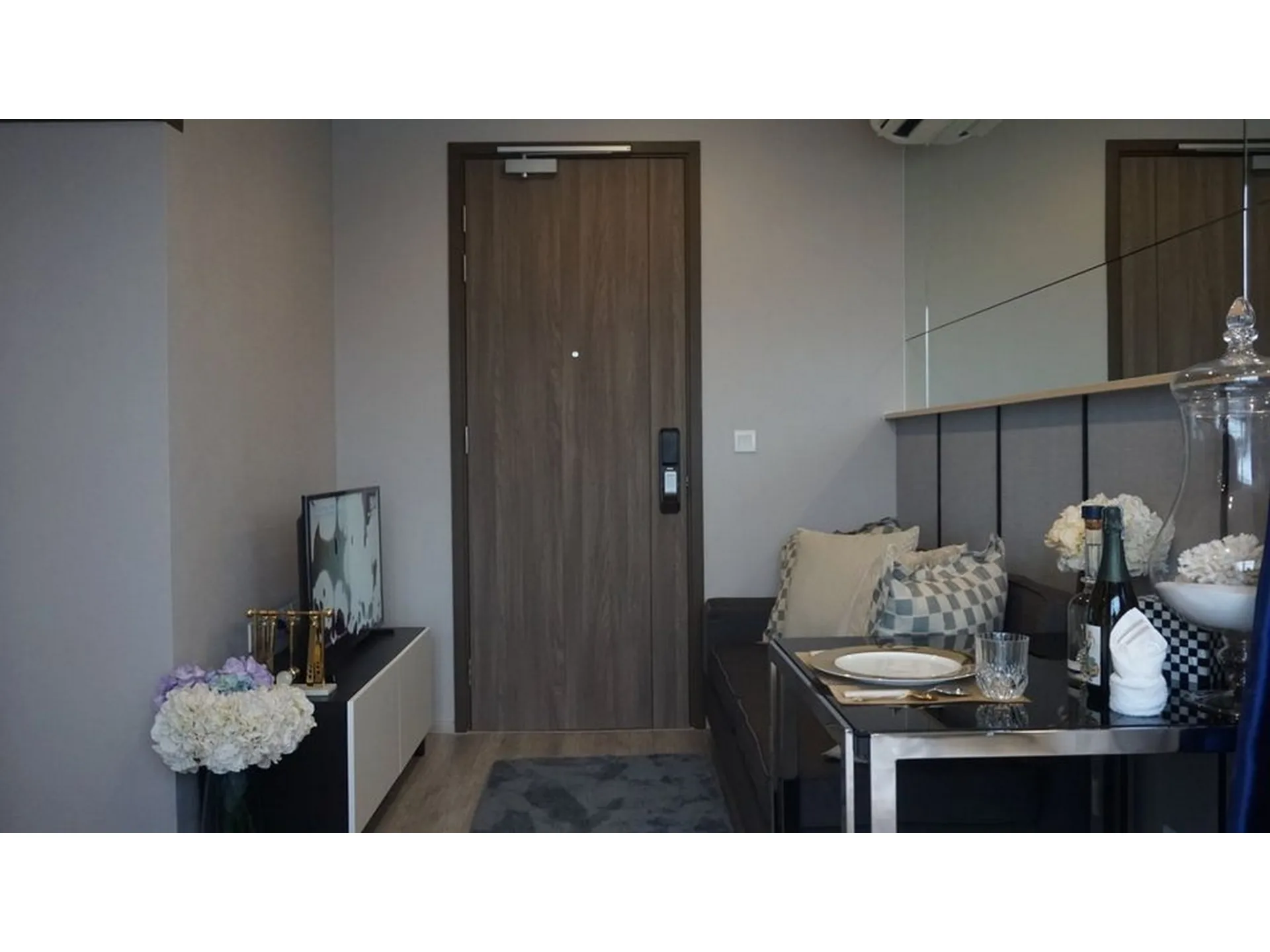 Property photos for Ideo Mobi Asoke
