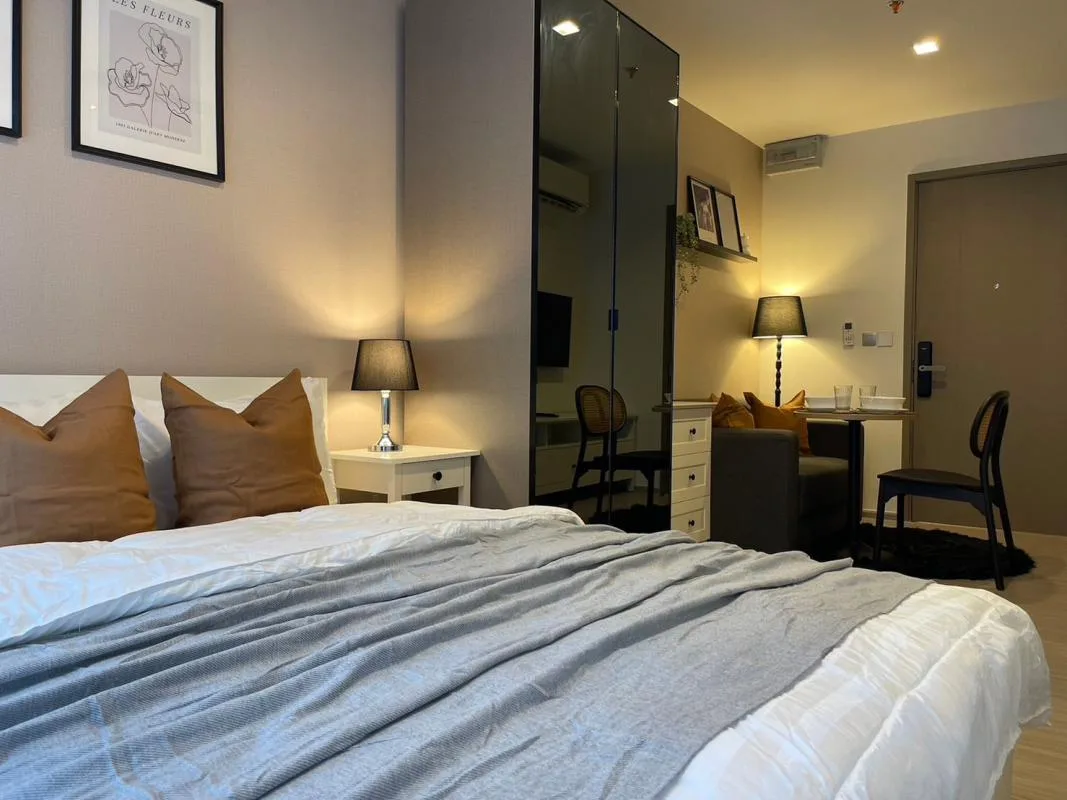 Property photos for Life Asoke Hype