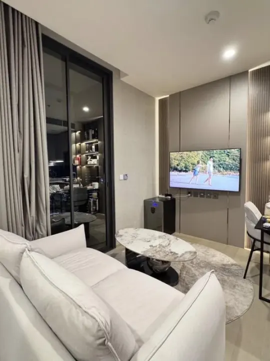 Property photos for The Extro Phayathai-rangnam