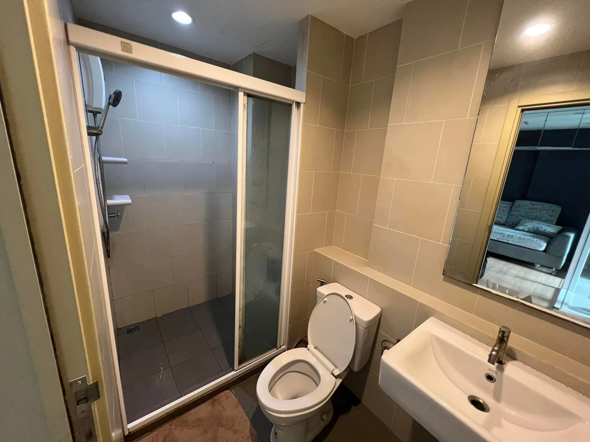 Property photos for The Base Rama 9 - Ramkhamhaeng
