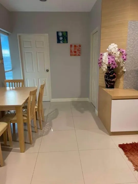 Property photos for Life Ratchadapisek