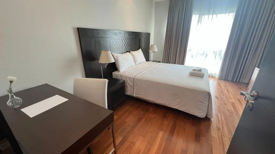 Property photos for Royal Residence Park
